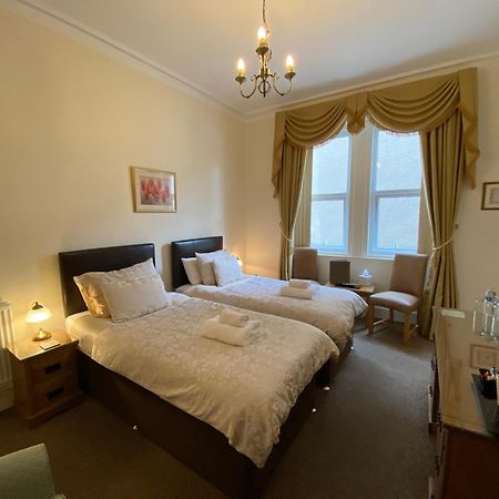 Cedar Lodge Ландъндо Екстериор снимка