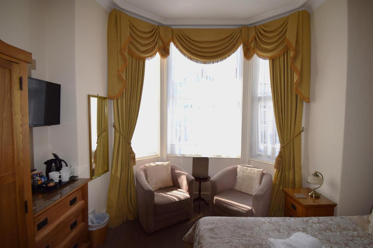 Cedar Lodge Ландъндо Екстериор снимка