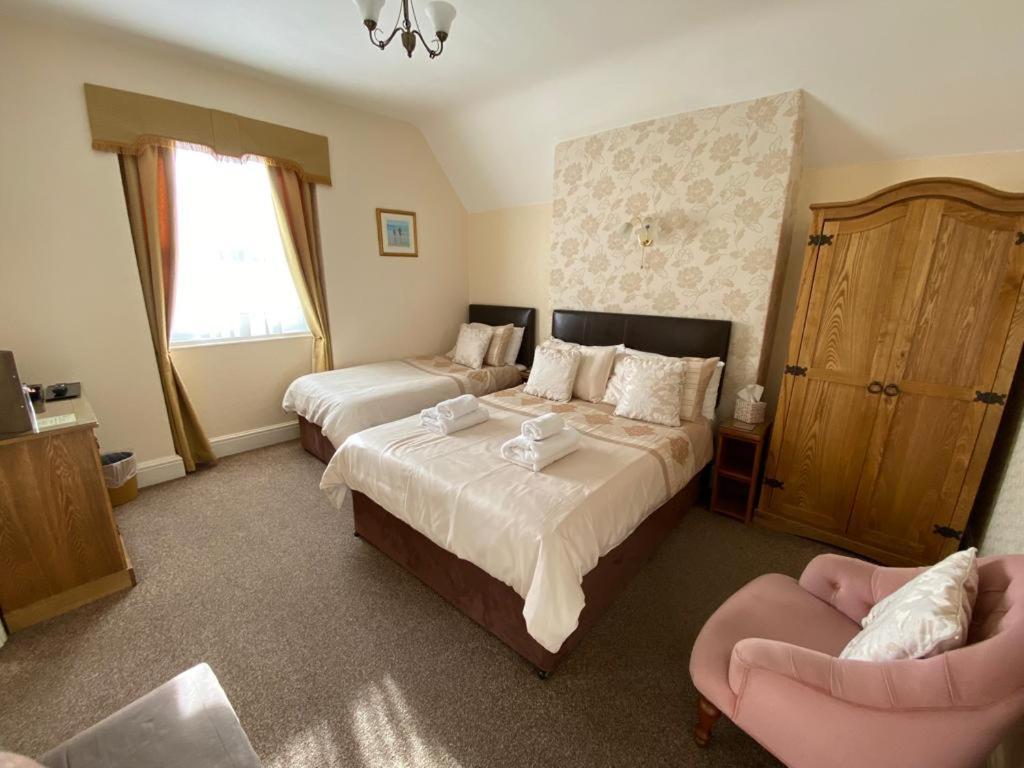 Cedar Lodge Ландъндо Екстериор снимка