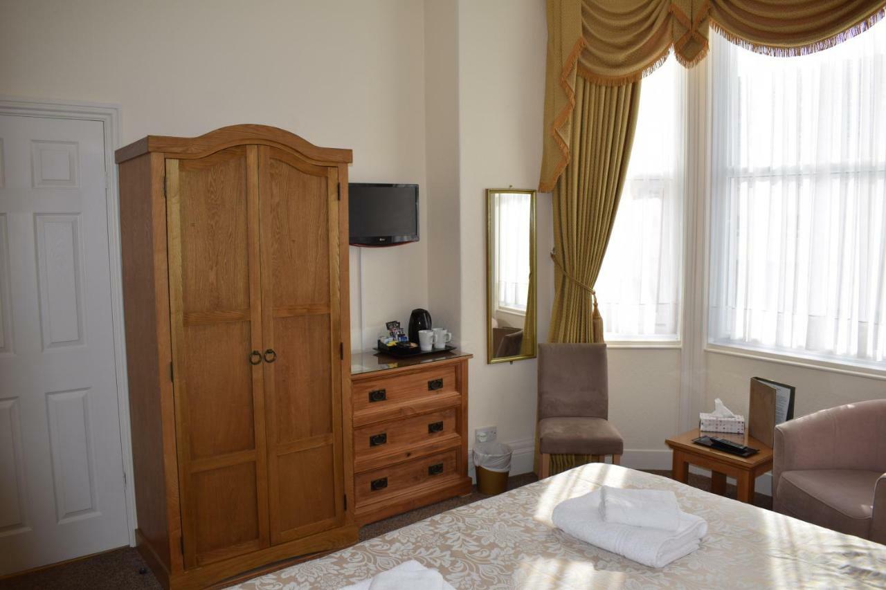 Cedar Lodge Ландъндо Екстериор снимка