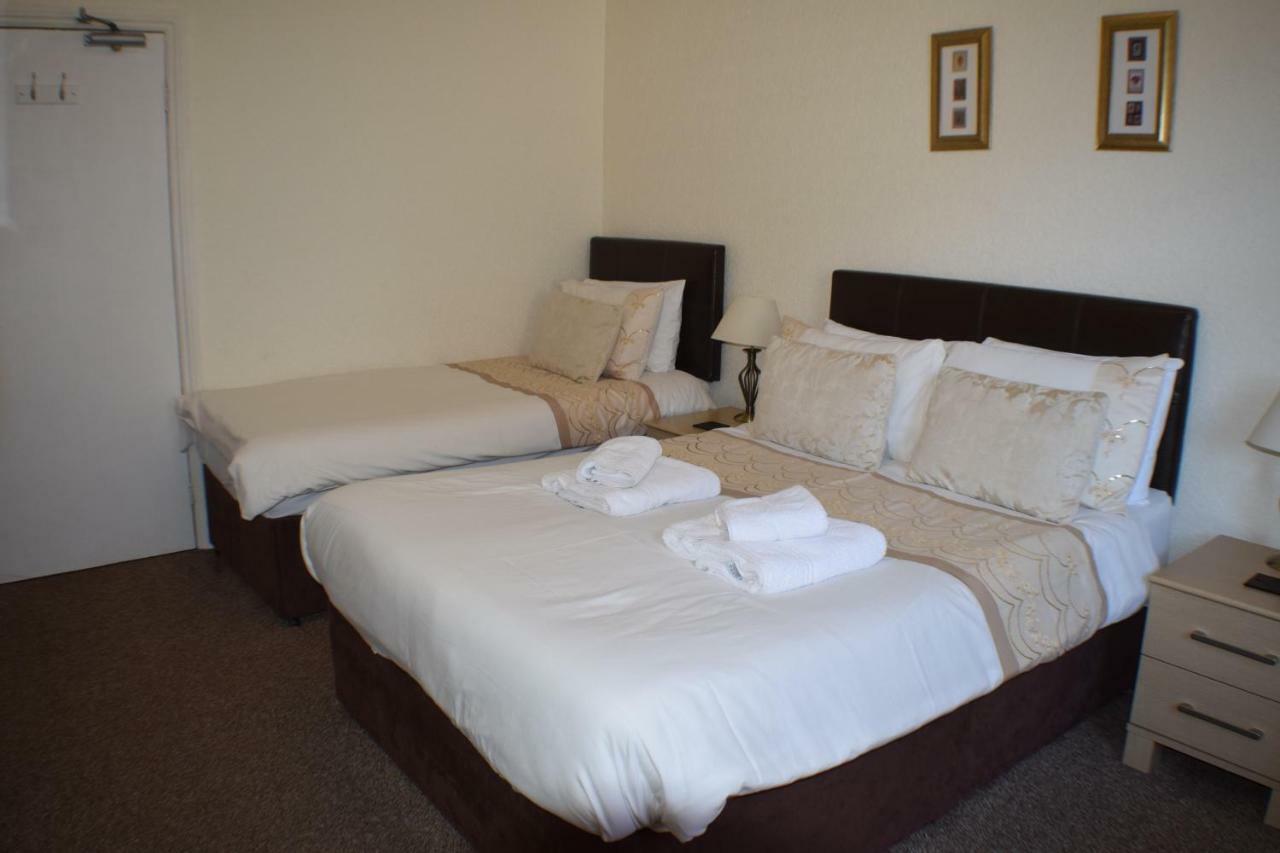 Cedar Lodge Ландъндо Екстериор снимка